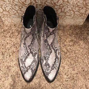 Beautiful pair of gray snake skin booties